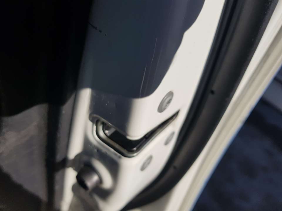 TOYOTA Prius Plus 1 generation (2012-2020) Замок двери передний правый 24104703