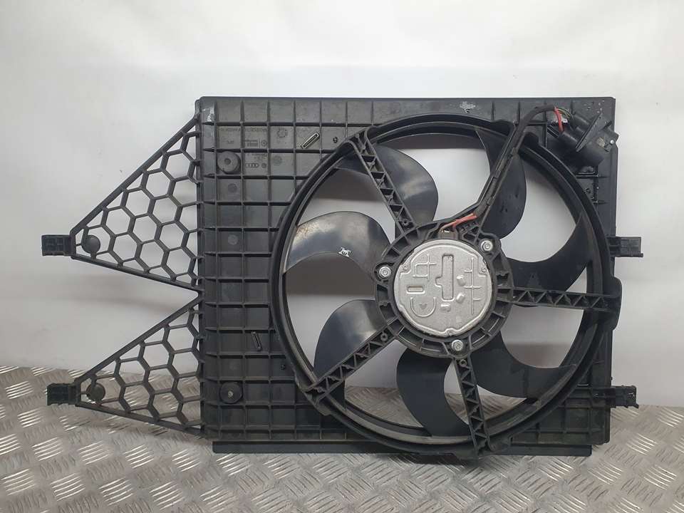 AUDI A1 8X (2010-2020) Difūzoriaus ventiliatorius 6R0121207Q 23669911
