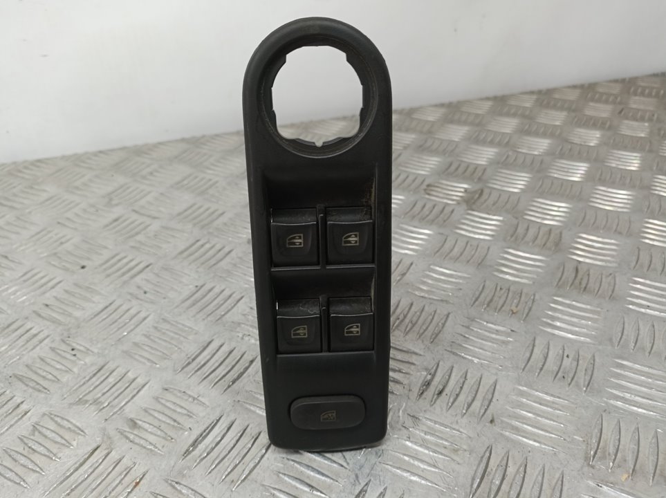 RENAULT Clio 4 generation (2012-2020) Front Left Door Window Switch 254113300R, 254118722R 20146228