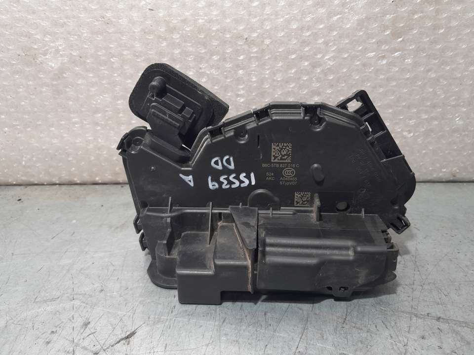 SKODA Octavia 3 generation (2013-2020) Front Right Door Lock B6C5TB837016C 24597598