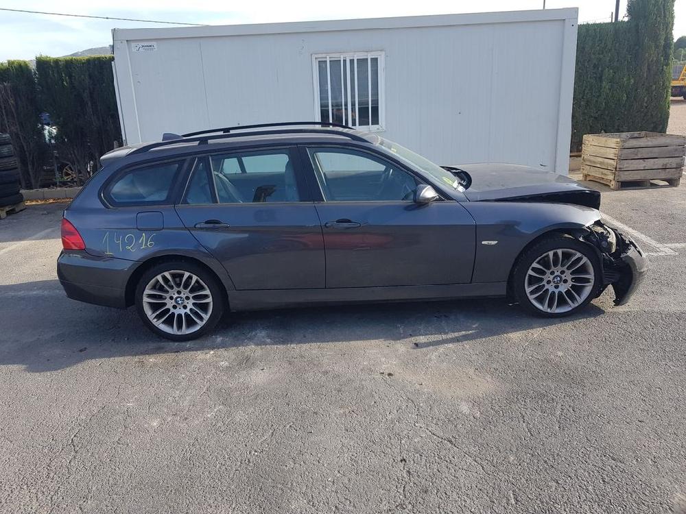 CHEVROLET 3 Series E90/E91/E92/E93 (2004-2013) Oikeanpuoleinen aurinkosuoja 23660048