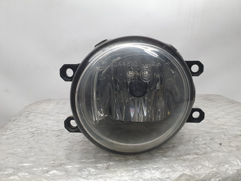 DODGE RAV4 2 generation (XA20) (2000-2006) Front Left Fog Light 812200W040,89206911 23661808