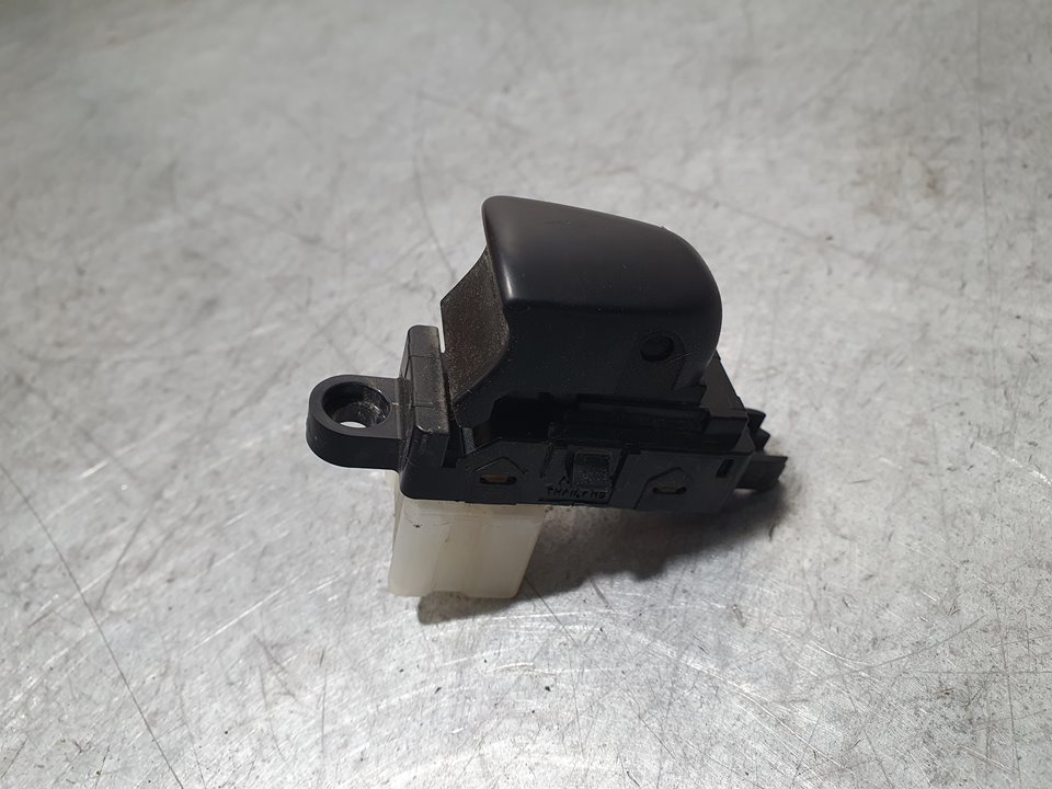 NISSAN Pulsar C13 (2014-2018) Rear Right Door Window Control Switch SINREF 20611991