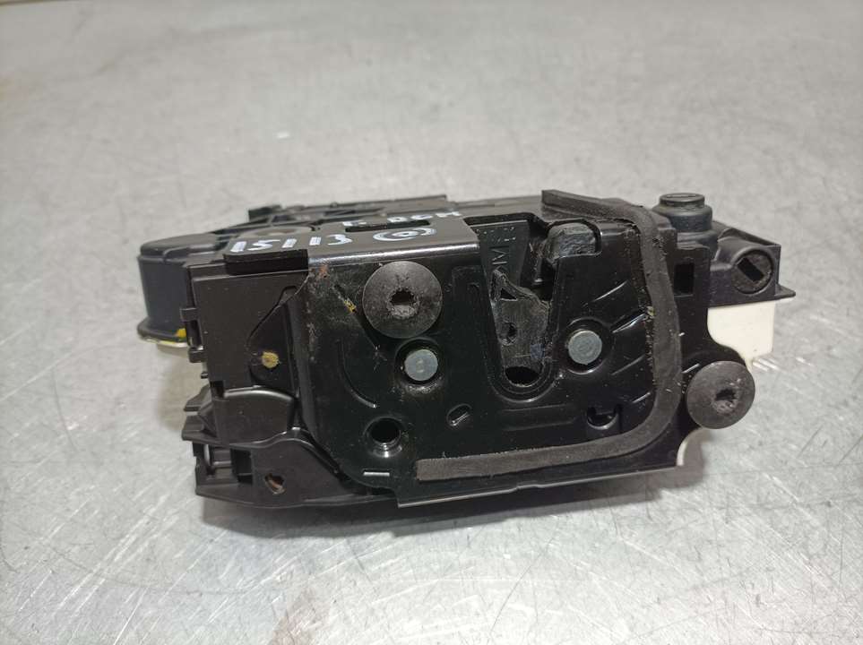 VOLKSWAGEN Tiguan 1 generation (2007-2017) Rear Right Door Lock 5N0839016A 23241383