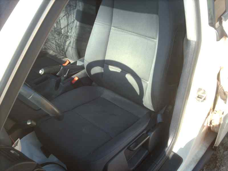 AUDI A4 B6/8E (2000-2005) Rear Right Door 8E0833052 18454391