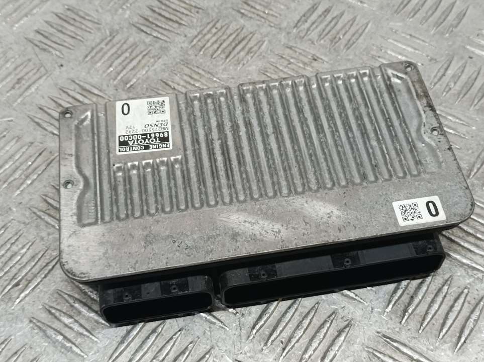 TOYOTA Yaris 3 generation (2010-2019) Engine Control Unit ECU 896610DC00, 2755002292, DENSO 25265132