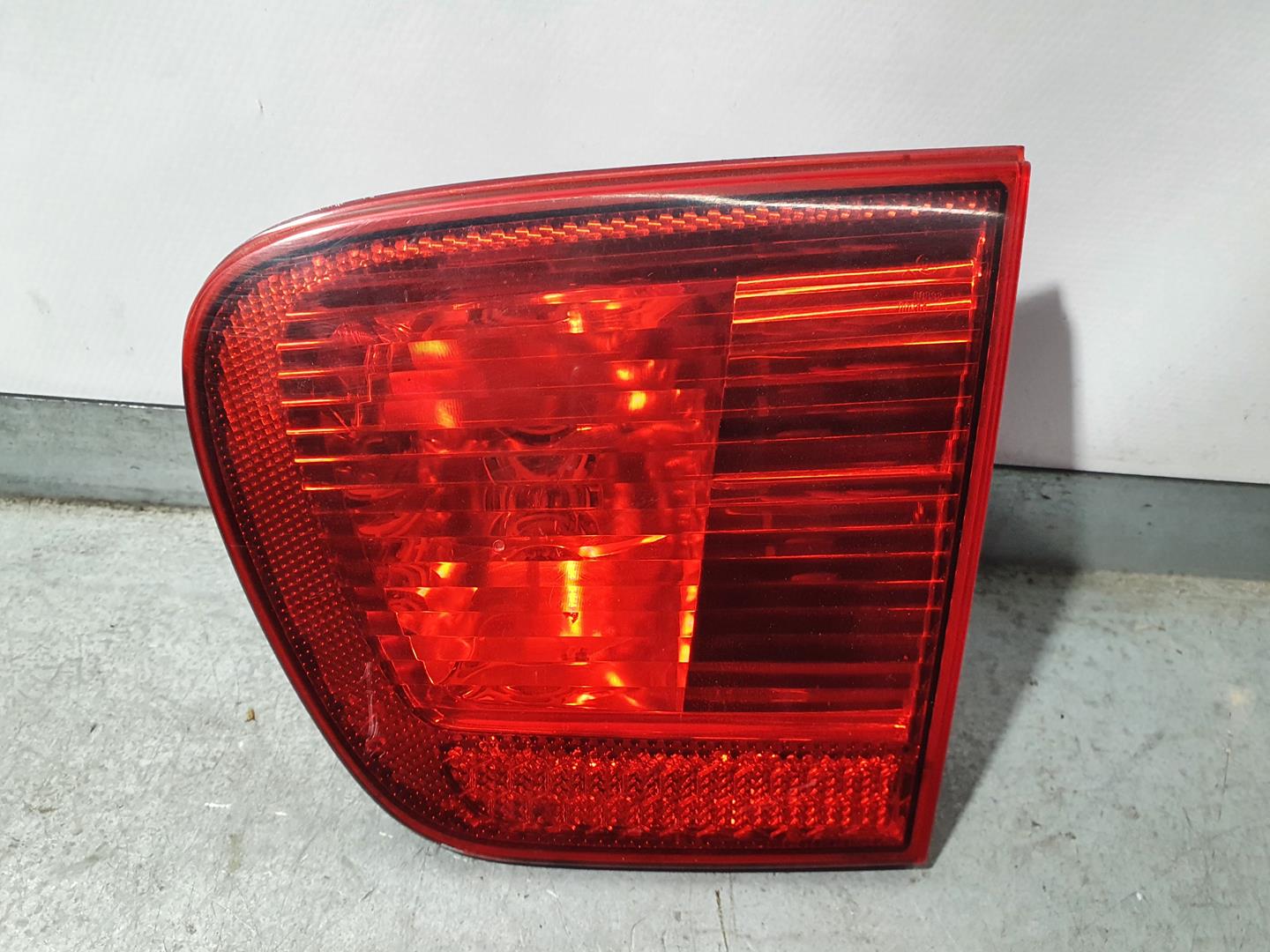 SEAT Cordoba 1 generation (1993-2003) Rear Right Taillight Lamp INTERIORROZADO 18709344