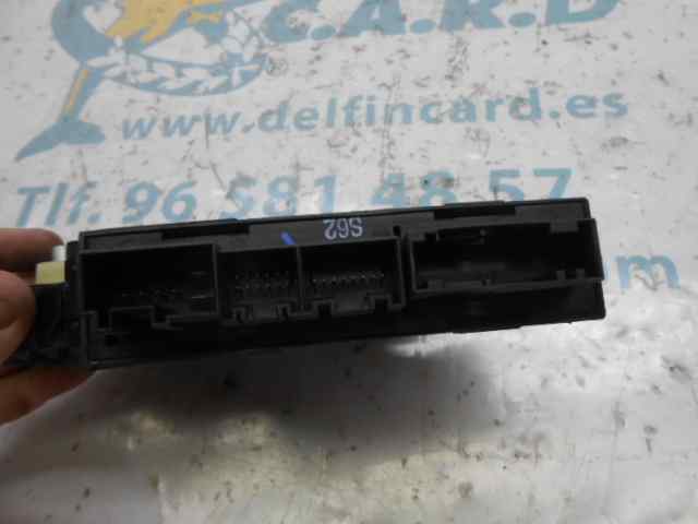 DODGE A4 B6/8E (2000-2005) Moteur de commande de vitre de porte arrière gauche 8E0959801A, 105998106 18486406