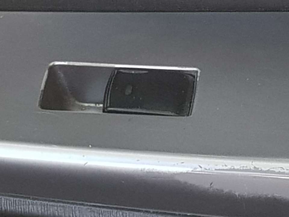 TOYOTA Prius Plus 1 generation (2012-2020) Кнопка стеклоподъемника передней правой двери 24107933