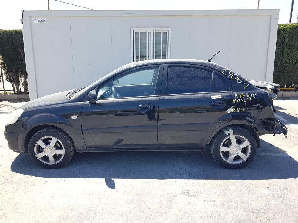 KIA Rio 2 generation (2005-2011) Правий передній протитуманний фар 20413280