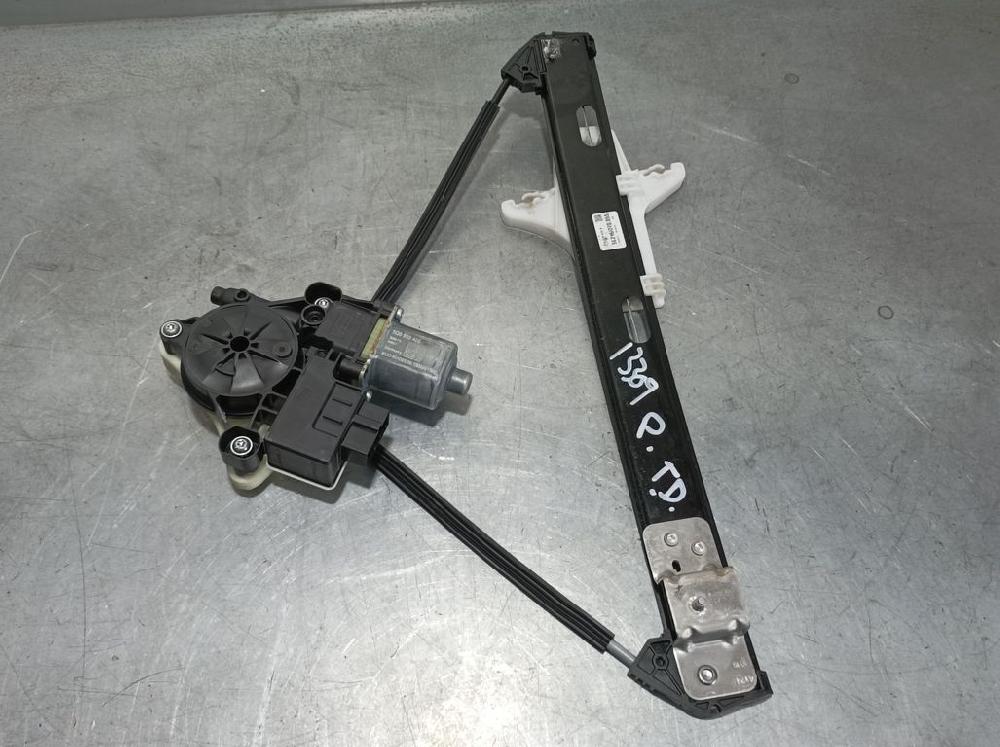 SEAT Alhambra 2 generation (2010-2021) Rear Right Door Window Regulator 6F0839462A 18690625