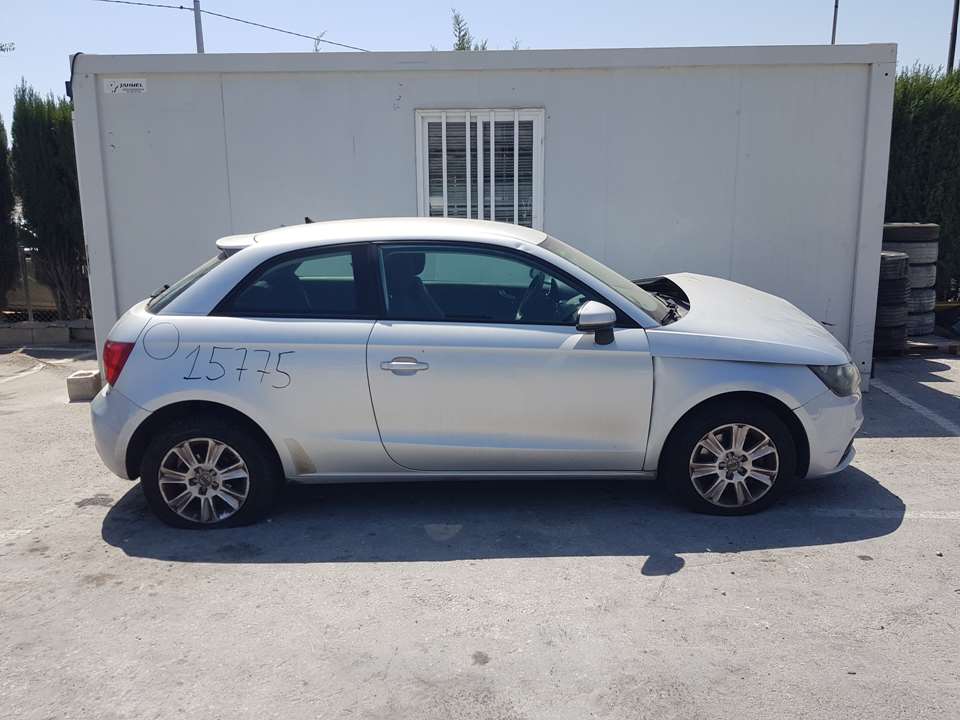 AUDI A1 8X (2010-2020) Pravé krídlo zrkadlo 8X1857410S,2620552 26533910