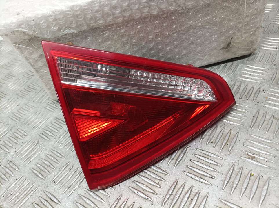 PEUGEOT A4 B8/8K (2011-2016) Rear Left Taillight 8T0945093 23617440