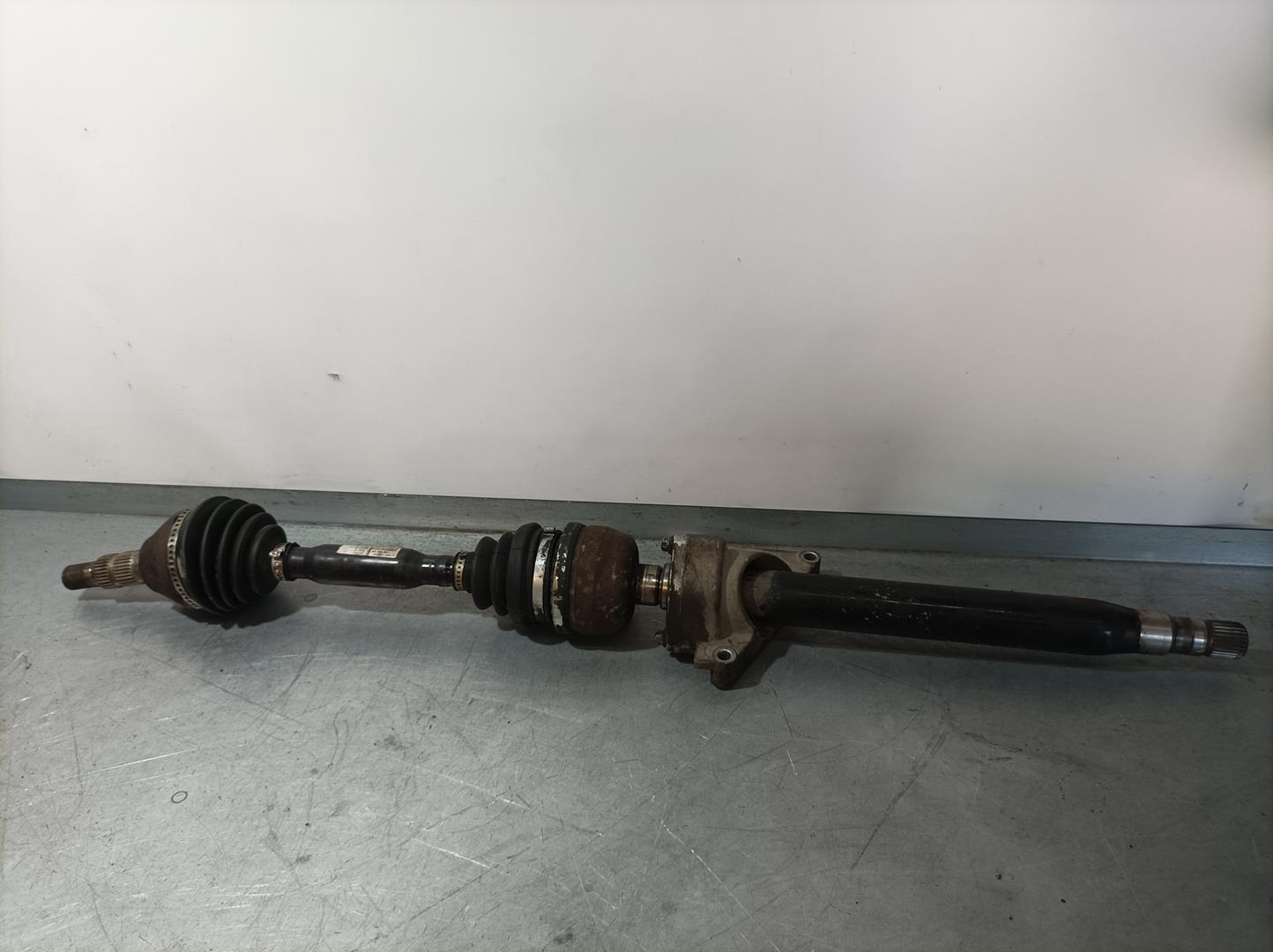 OPEL Signum C (2003-2008) Front Right Driveshaft 9186550 18644913