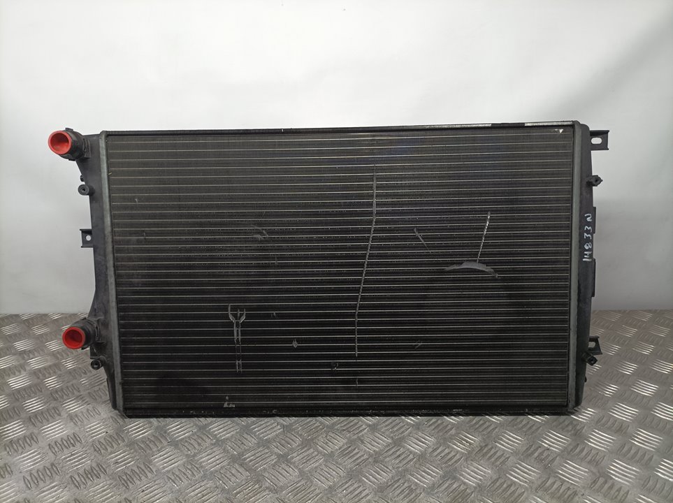VOLKSWAGEN Golf Plus 2 generation (2009-2014) Охлаждающий радиатор 1K0121253AA, 872272S, VALEO 24075459