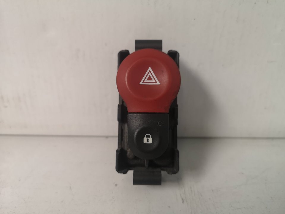 RENAULT Kangoo 2 generation (2007-2021) Hazard button 23575675