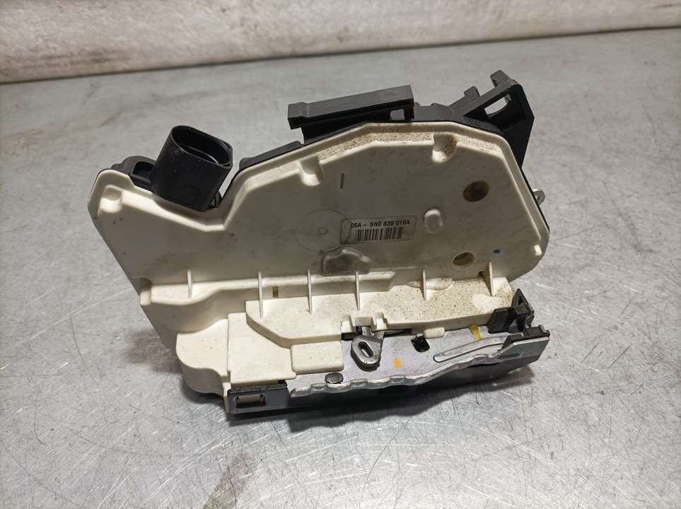 VOLKSWAGEN Tiguan 1 generation (2007-2017) Rear Right Door Lock 5N0839016A 23241383