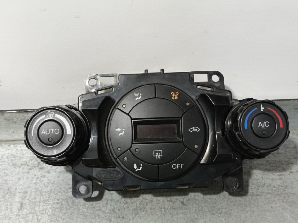 HYUNDAI Fiesta 5 generation (2001-2010) Klimato kontrolės (klimos) valdymas 8A6T18C612AM 18719524