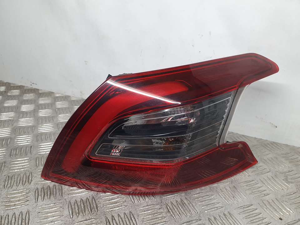 PEUGEOT 308 T9 (2013-2021) Feu arrière droit 9823728580,81250202 23141329