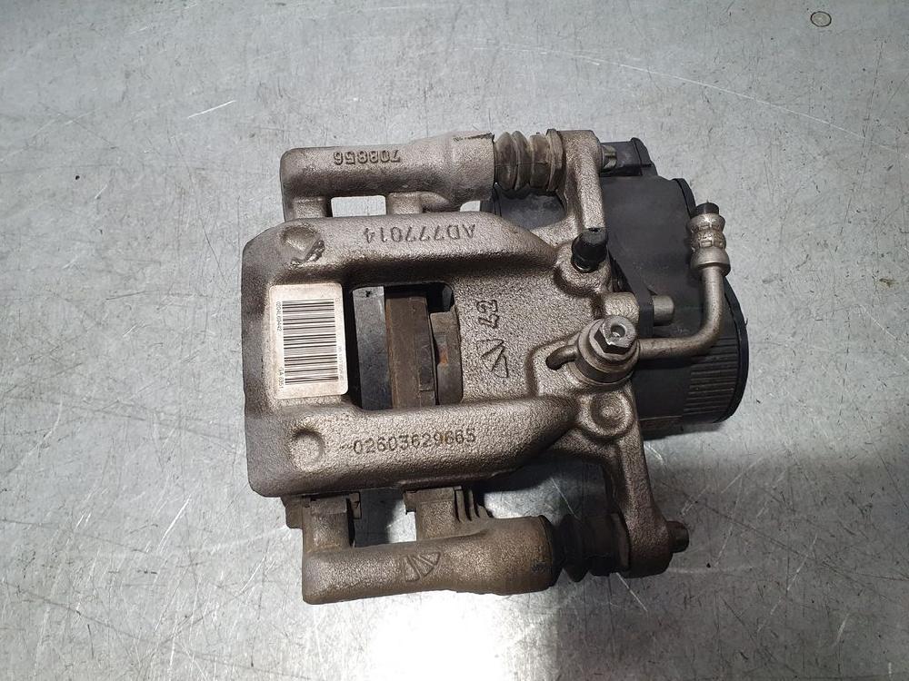 PEUGEOT 3008 2 generation (2017-2023) Rear Left Brake Caliper 9819060880 24032083