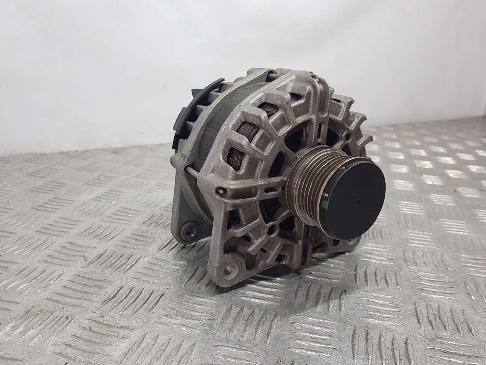 DACIA Logan 2 generation (2013-2020) Alternator 231004719R, 2717071B 25087384