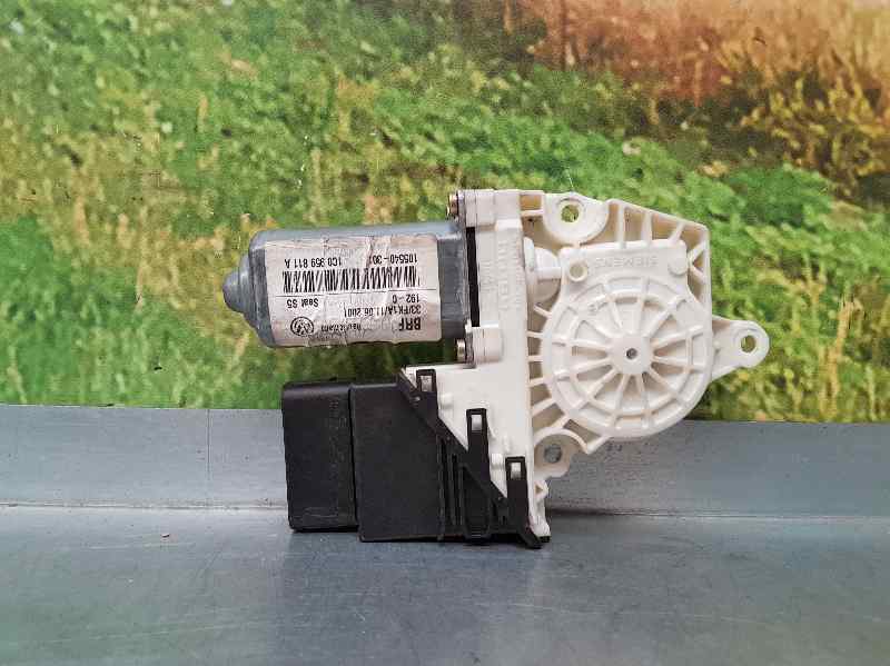 TOYOTA Toledo 2 generation (1999-2006) Rear Left Door Window Control Motor 1C0959811A 18625060