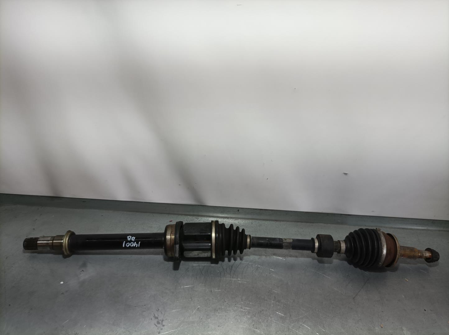 TOYOTA Avensis T27 Front Right Driveshaft 23620627