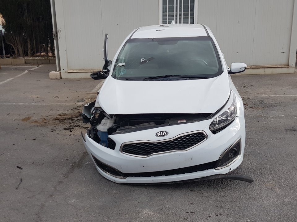 KIA Cee'd 2 generation (2012-2018) Фонарь задний левый 92403A20 18726444