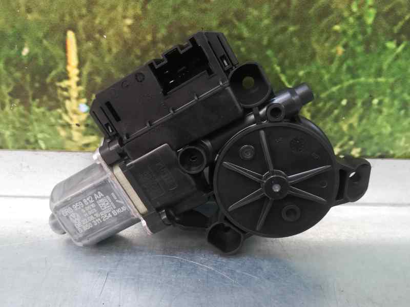 VOLKSWAGEN Polo 5 generation (2009-2017) Motor de control geam ușă  dreapta spate 6R0959812AA 18629438