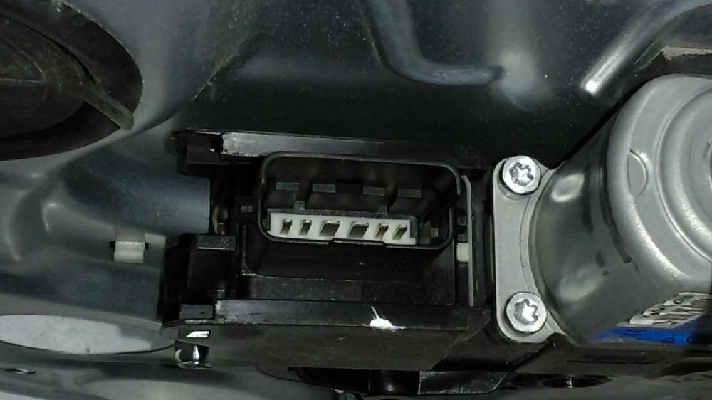 HYUNDAI i30 FD (1 generation) (2007-2012) Vindusløfter bak venstre dør 834702L020,6PINS 18406657