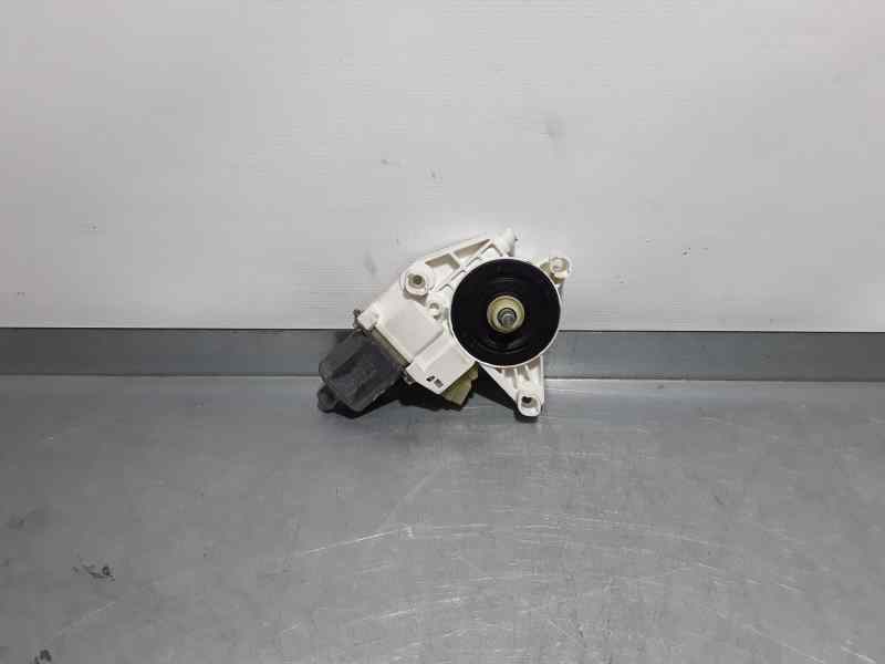 MERCEDES-BENZ C-Class W204/S204/C204 (2004-2015) Rear Right Door Window Control Motor 5PINS 18568653