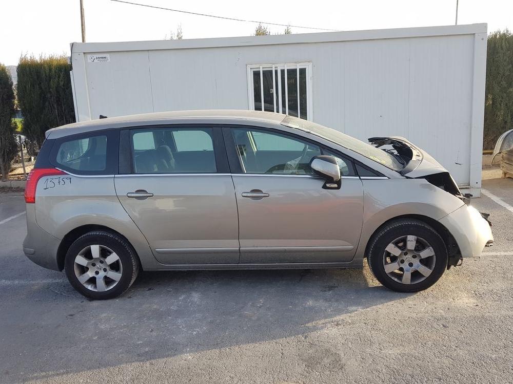 PEUGEOT 5008 1 generation (2009-2016) Priekinių dešinių durų stiklo pakelėjas 9682808880, 912026106 18713604