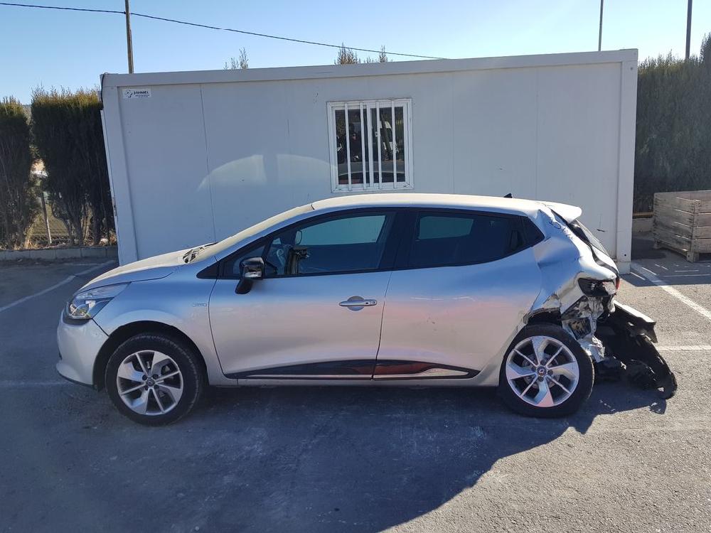 RENAULT Clio 4 generation (2012-2020) Полуось передняя правая 391009101R 18711577