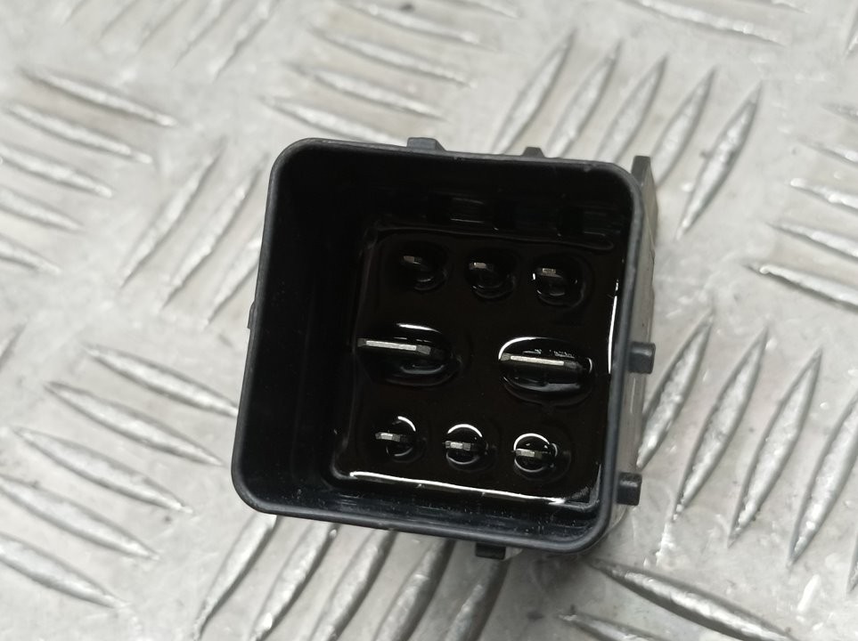 Caja de precalentamiento BH02 9803299780 de Citroen C3 iii (sx) 2016-2017 75 CV - pieza usada