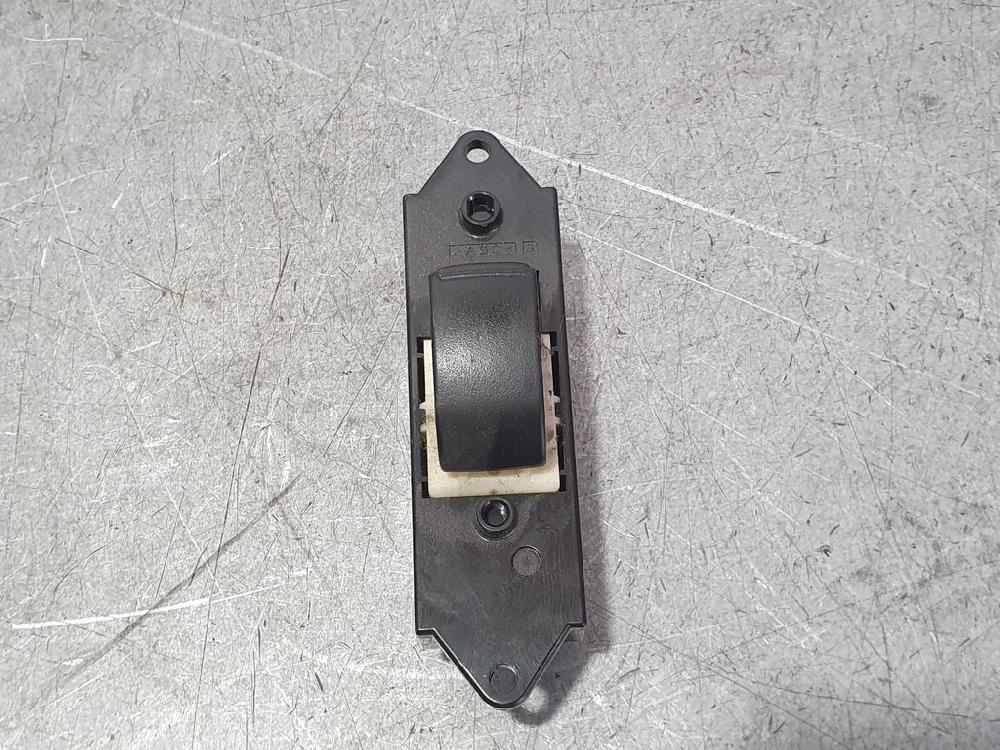 MITSUBISHI ASX 1 generation (2010-2020) Rear Right Door Window Control Switch MR587944 23626203