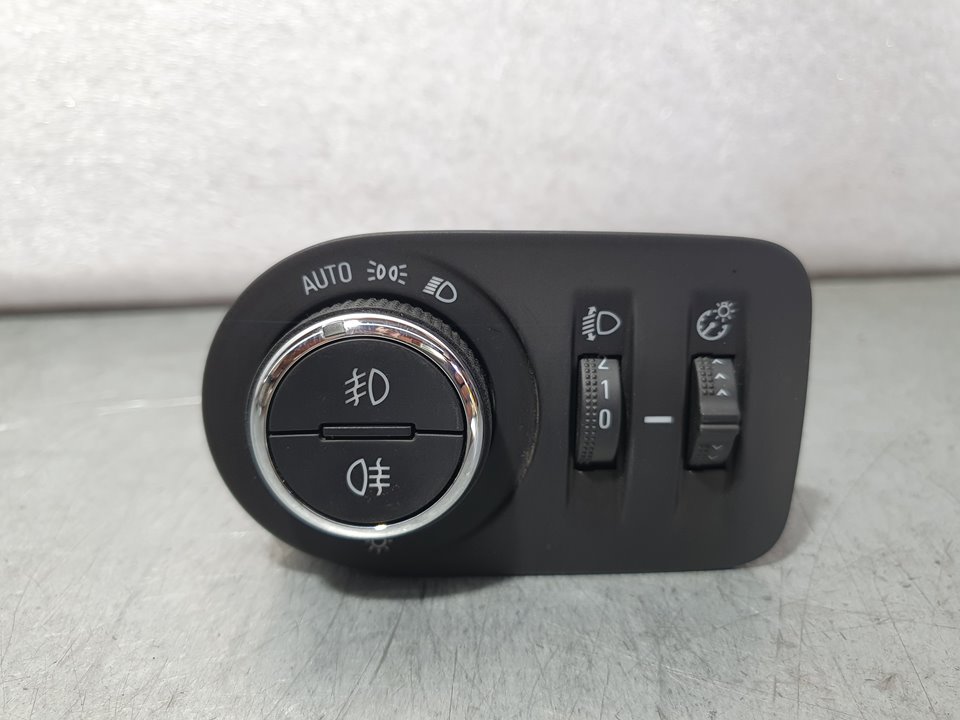 OPEL Astra K (2015-2021) Headlight Switch Control Unit 39050757, 17016474 20690142