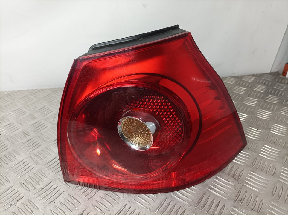 VOLKSWAGEN Golf 5 generation (2003-2009) Galinis dešinys žibintas 1K6945096G, 89031823, EXTERIORVALEO 21664310