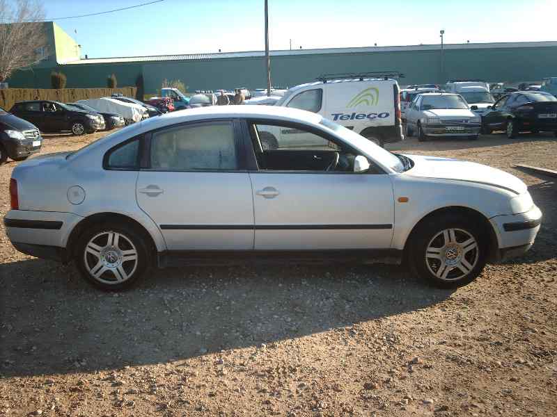 VOLKSWAGEN Passat B5 (1996-2005) Дроссельная заслонка 058133063H 18456753