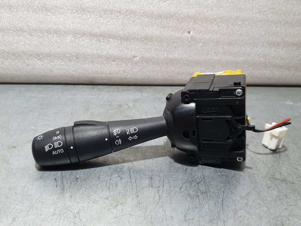 RENAULT Captur 1 generation (2013-2019) Headlight Switch Control Unit 255676085R, E106703251 18742937