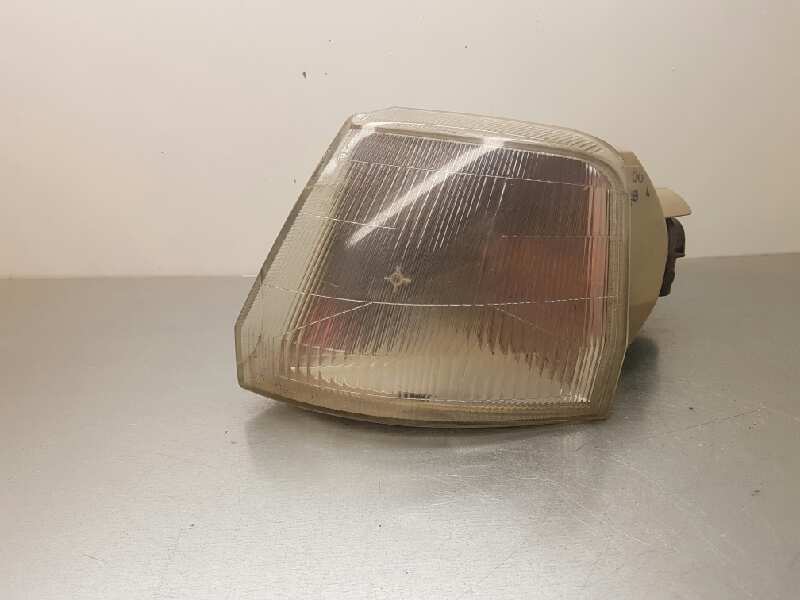 VOLVO Front left turn light 18407717