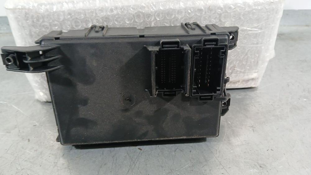 Caja de relés / fusibles Z12XEP 13142241 de Opel Corsa d (s07) 2011-2014 80 CV - pieza usada