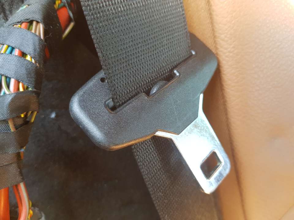 BMW X4 F26 (2014-2018) Rear Right Seatbelt 72117266544 25346953