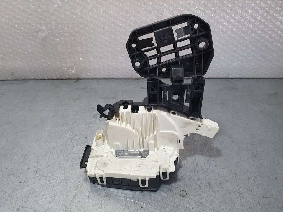 MERCEDES-BENZ B-Class W246 (2011-2020) Rear Right Door Lock A0997305600,A2040085999 22657634