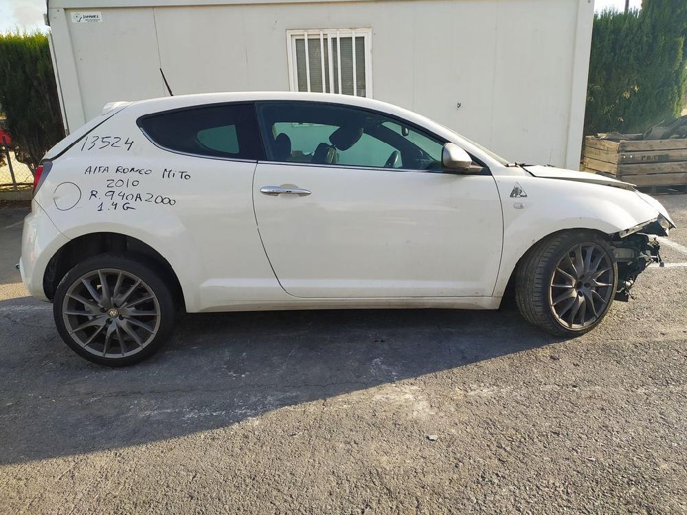 ALFA ROMEO MiTo 955 (2008-2020) Превключвател за прозорец на предната дясна врата BITRON 23659468