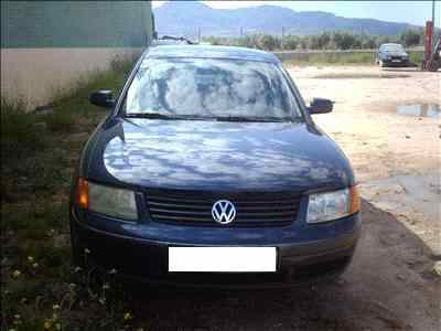 VOLKSWAGEN Passat B5 (1996-2005) Ilmastonhallintayksikkö 5HB00761700 18427448