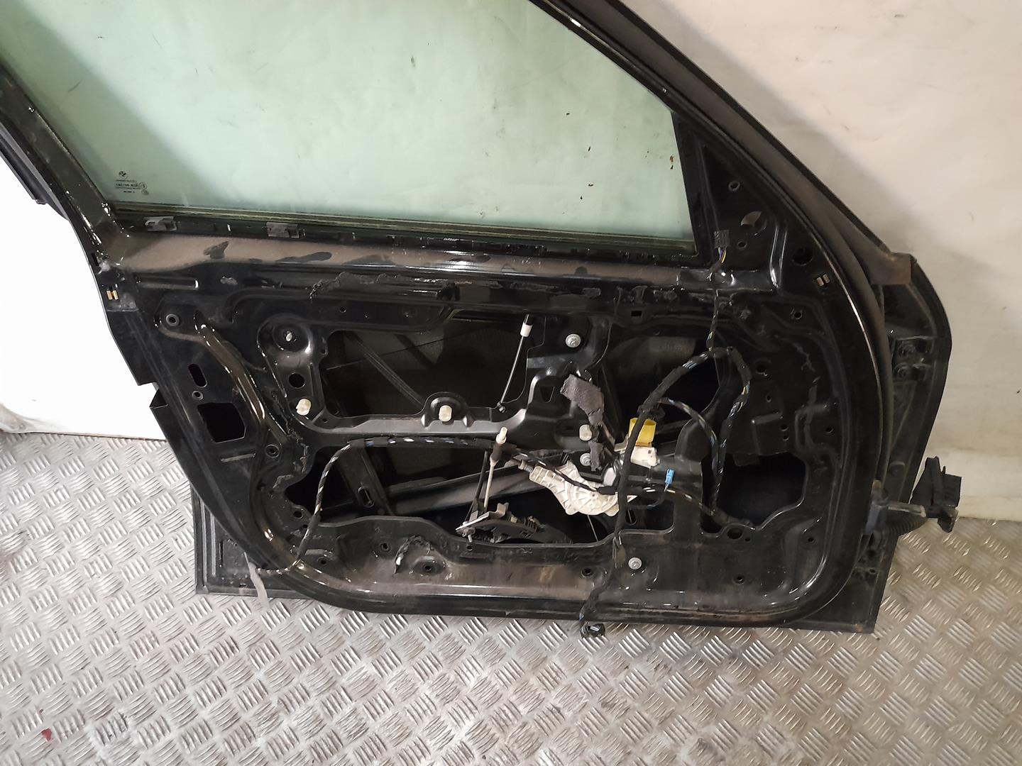 BMW 3 Series E90/E91/E92/E93 (2004-2013) Vasemman etuoven ikkunansäädin 6PINS, ELÉCTRICO 18684456