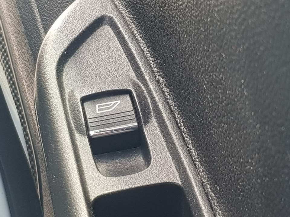 FORD B-MAX 1 generation (2012-2018) Galinių dešinių durų langų pakėlimo mygtukas 25087653
