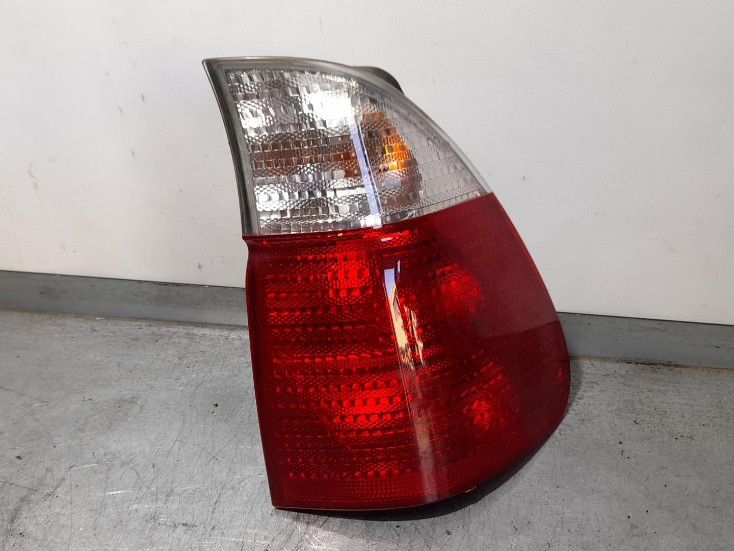 BMW X5 E53 (1999-2006) Rear Right Taillight Lamp EXTERIOR 23658235