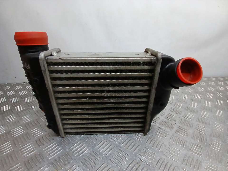 DODGE A6 C6/4F (2004-2011) Starpdzesētāja/interkūlera radiators 4F0145806L 23356439