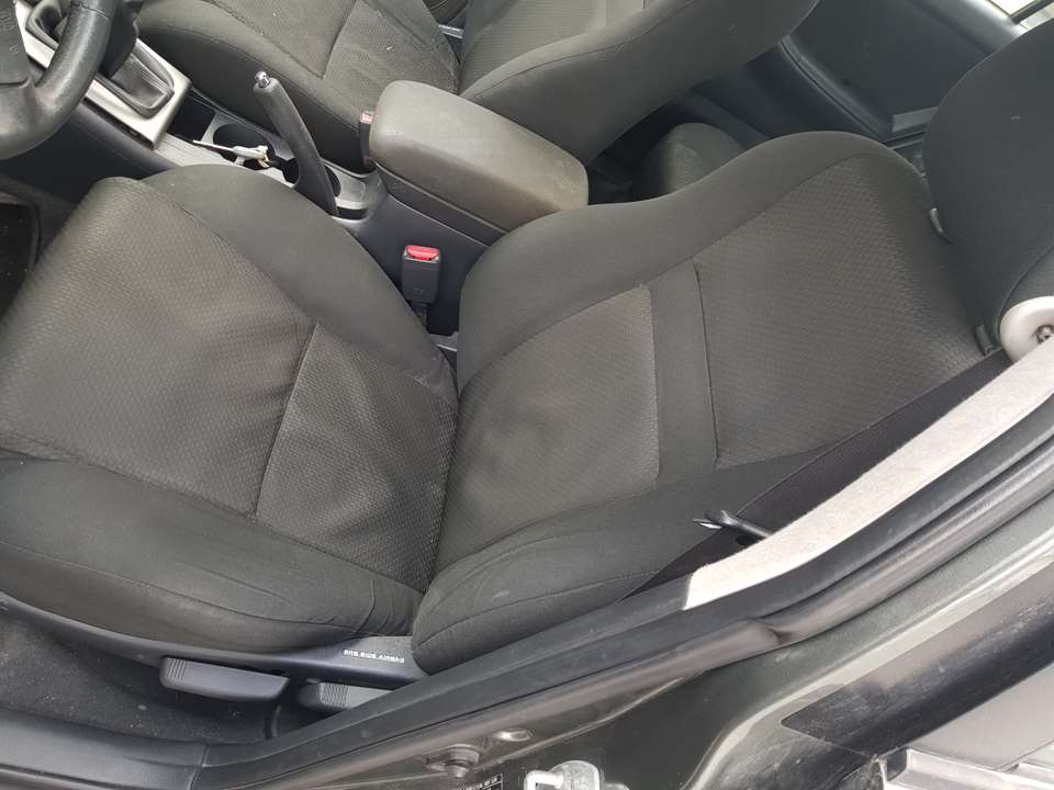 CHEVROLET Corolla E120 (2000-2008) Front Left Seat C/AIRBAG 23437834